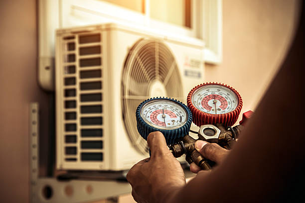 Professional Hvac technician working in Jenison, MI